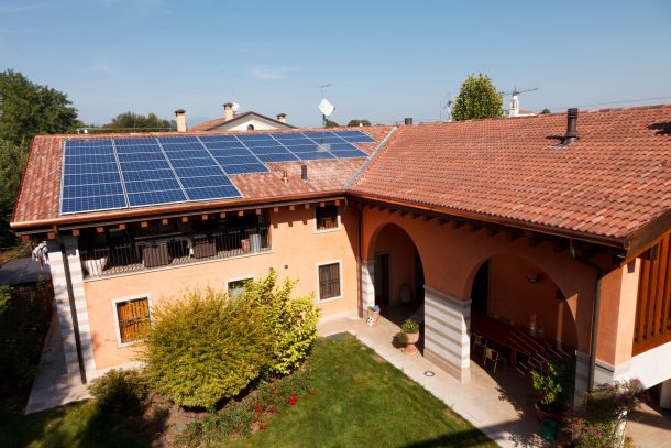 Favero Elettroimpianti - Impianto fotovoltaico su tetto